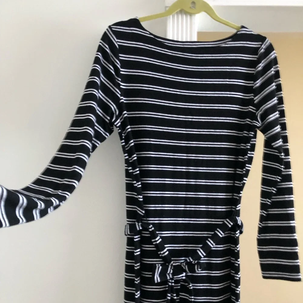 TIME and TRUtm dress midi dress size M black and white color - Picture 3 of 10